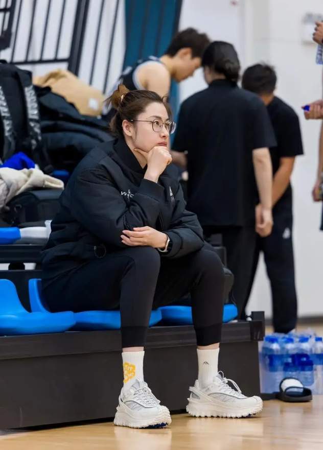 两头号种子无缘四强,梅总救赛点布疯双抢七,前英国一哥要退役