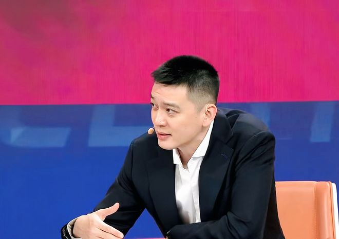 中超天王山争议判罚!费利佩造点失点,斯坦丘暴怒,媒体人开炮